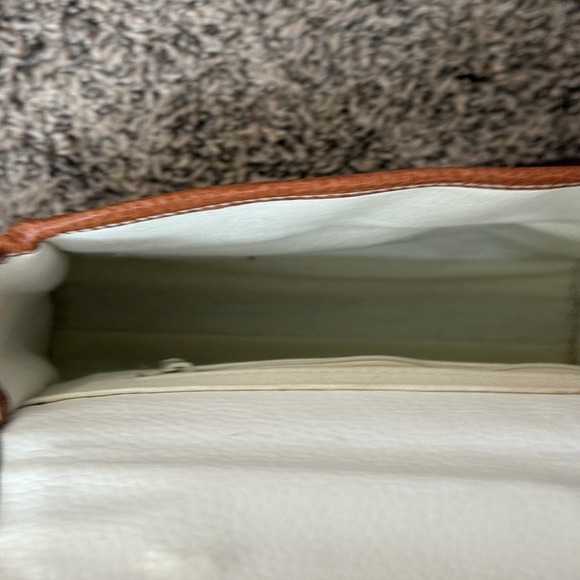 Vintage 90's Esprit Cross Body Purse - White Pebble Texture with Brown‎ Trim - Picture 4 of 7